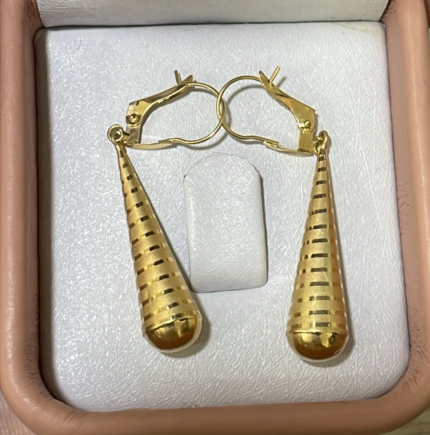 Aretes Lagrima