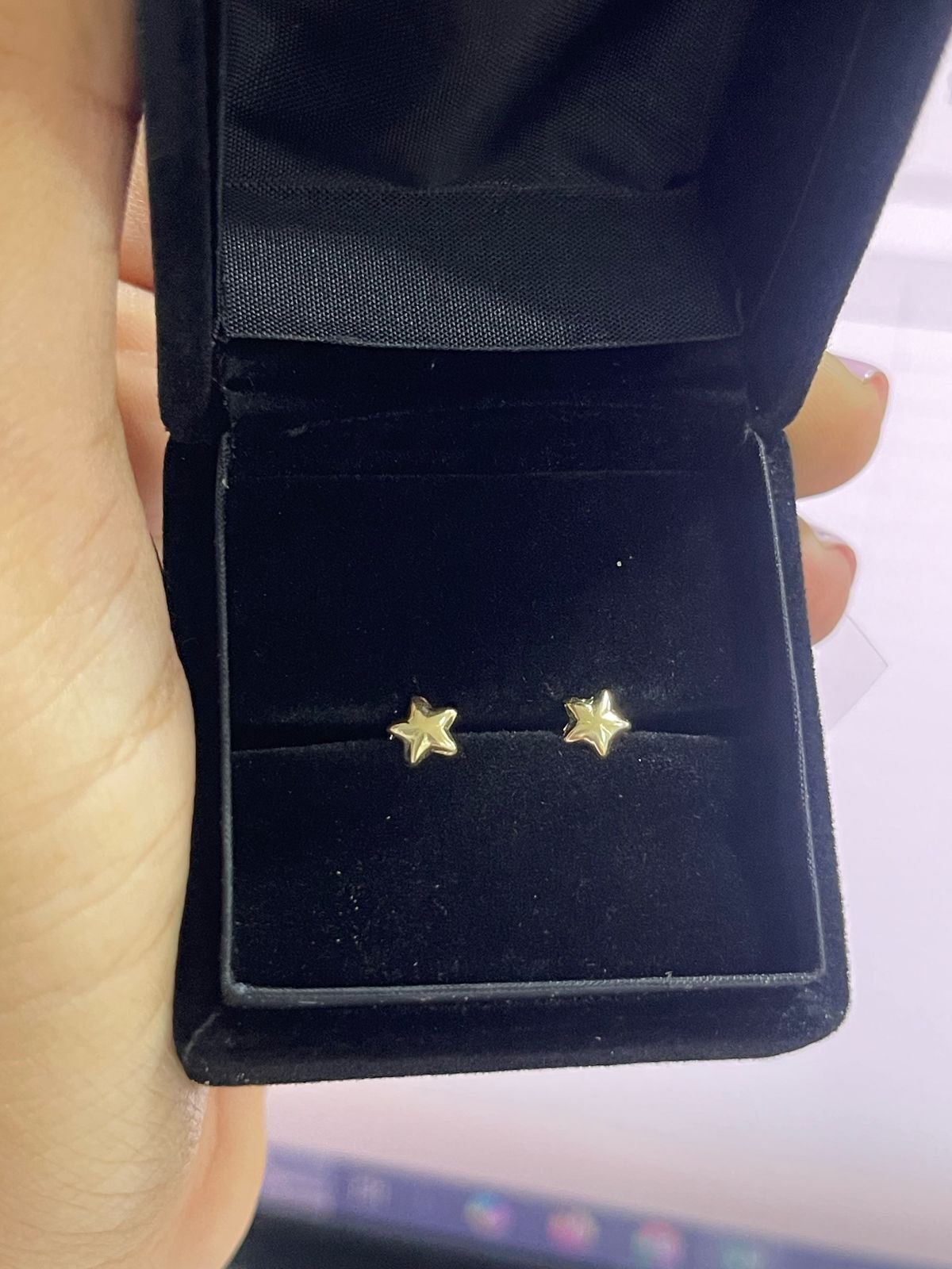 ARETES ESTRELLA
