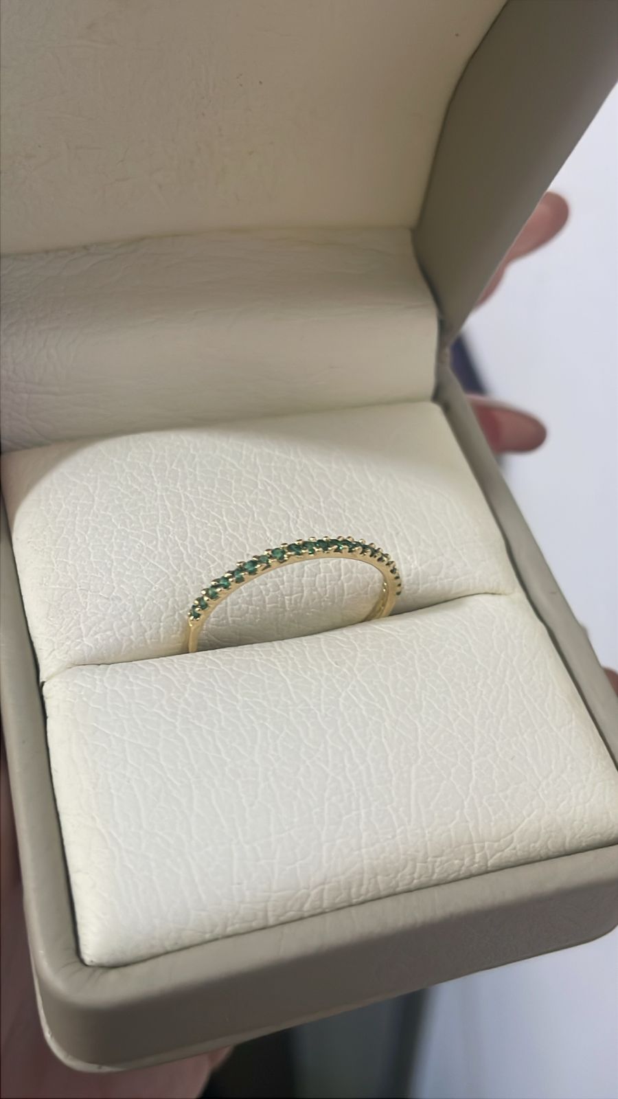 Anillo Bandita Zircones